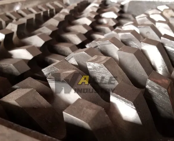 Industrial Double Shaft Scrap Metal Recycling Waste Car Shredder Aluminum Recycling Machine photo-3