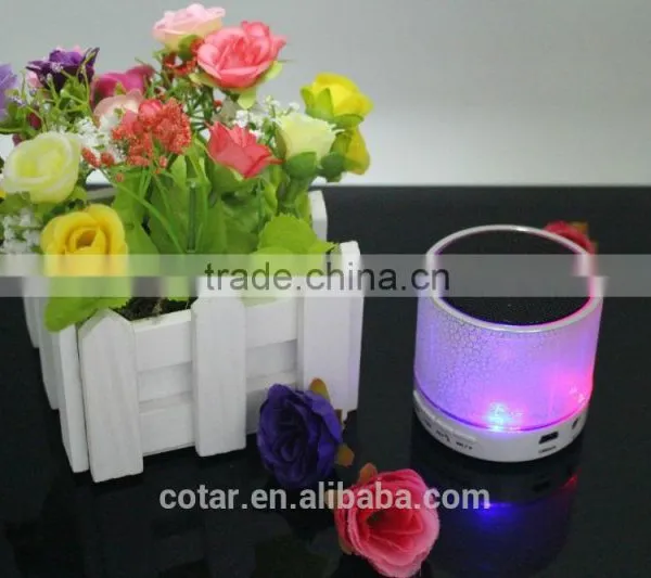 Factory Sale 2015 New Design Portable Mini Bluetooth Speaker With Flash Light photo-3