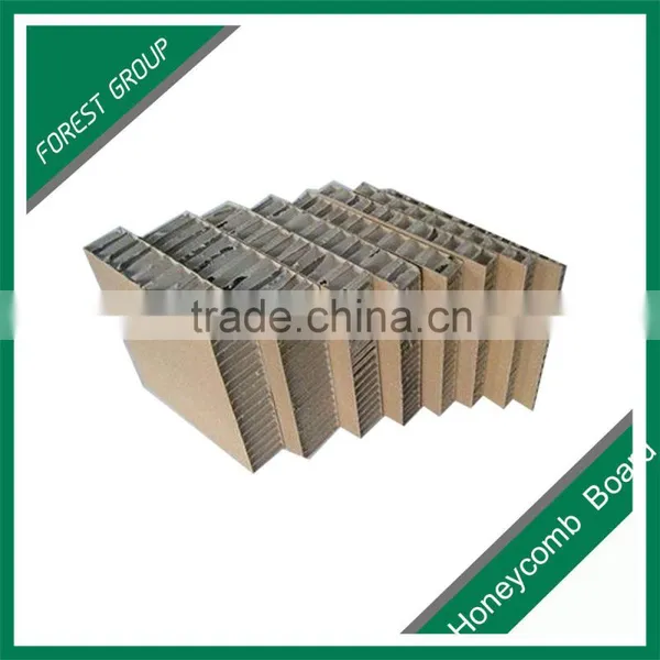 LOW COST HONEYCOMB CARDBOARD PANEL FOR DOOR USING photo-2