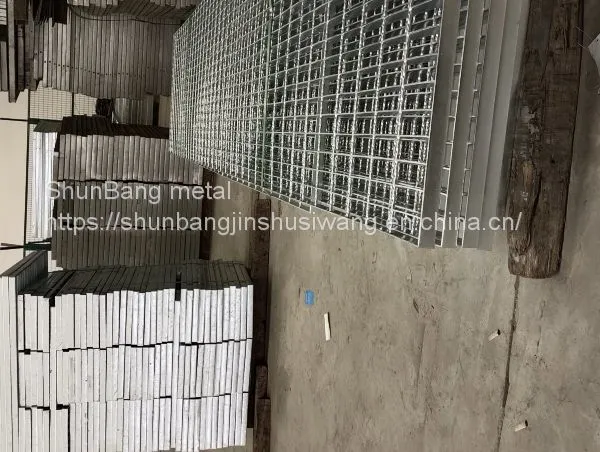 Toothed Hot-dip Galvanized Step Steel Grating Platform Composite Plug-in Steel Grating Pressure Welding Groove Cover Plug-in Steel Grating photo-3