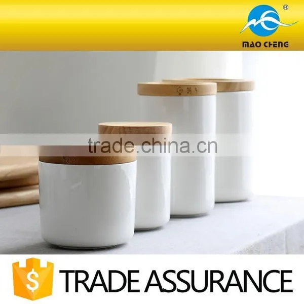 Ceramic Candle Jar With Wooden Lid photo-3