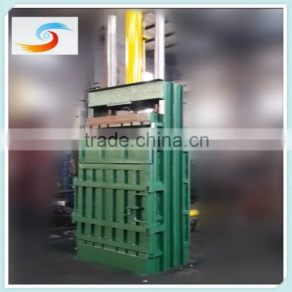 Vertical Waste Plastic Packing Machine