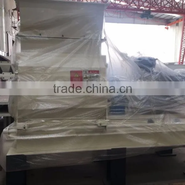 Waste Wood Recycling Equipments Sawdust Making Machine photo-4