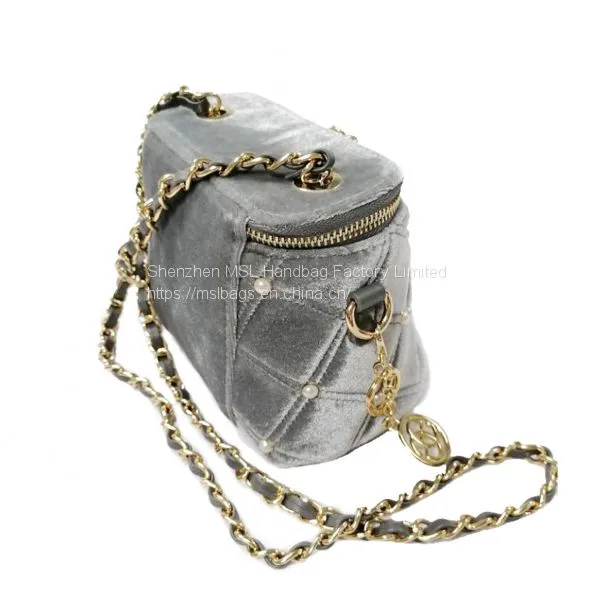 Low MOQ Fashion Designer Quilt Bag Soft Velvet Pear Studs Top Zipper Hot Sell Chain Shoulder Crossbody for Women 2020 Handbag photo-2