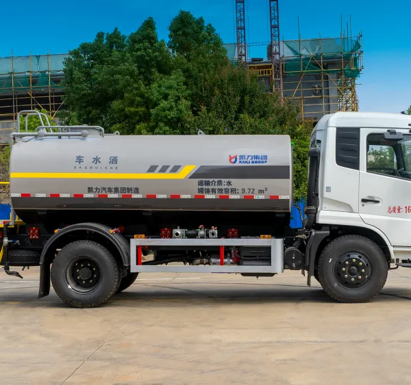 Dongfeng 4X2 12000 Liters Water Sprinkler Bowser Tank Truck With Good Price photo-3