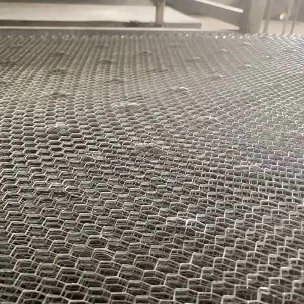 Durable Expanded Diamond Metal Lath Flat Metal Lath China Supplier for Residential Stucco Projects photo-6