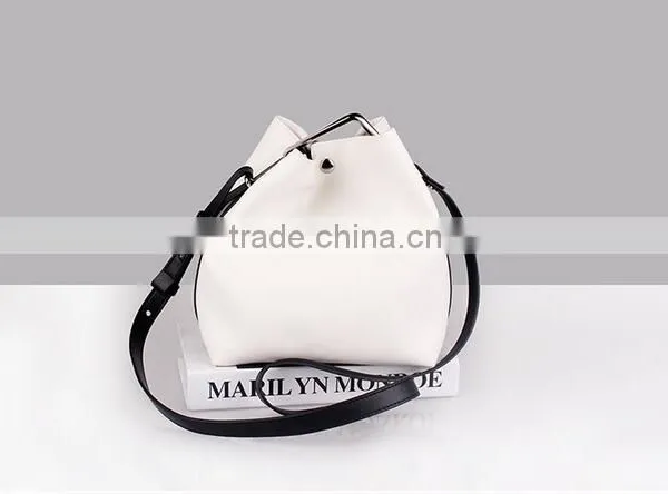 2016 New Korean Fashion Square Buckle Leather Bucket Bag photo-4
