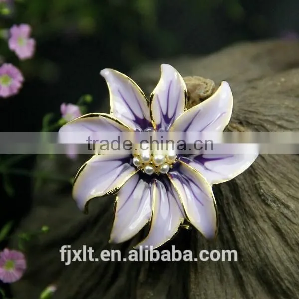 CZ Diamond Pearl Flower Brooch photo-2