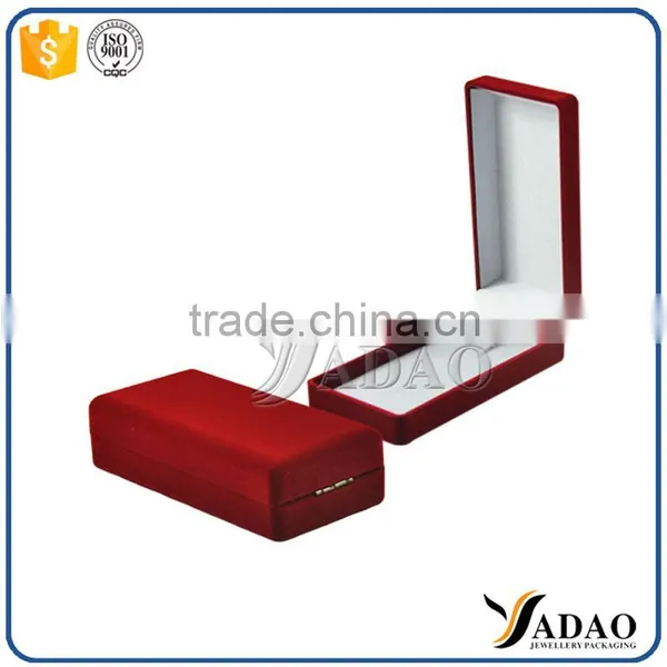 Luxury Custom Red Small Jewelry Package Box photo-4