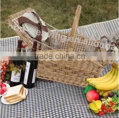 2014 New Style China 2 Person Wicker Bult Picnic Basket Set With Cutlery photo-1