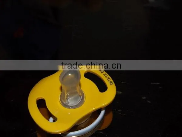 Portable Fiber Laser Marking Machine for Baby Pacifier photo-5