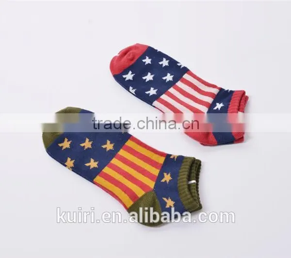 Hot Sale Cotton Germany's Harajuku Hip Hop Maple Leaf Socks Men's Street Boat Sock for Male photo-3