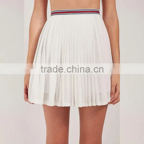 Latest Pleated Short Skirt and off Shoulder Ruffle Crop Top Set photo-4