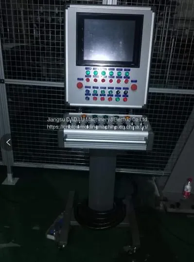 6 Layers Car Fuel Tanks Blow Molding Machine photo-5