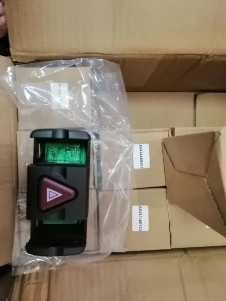 OEM 9434460523 Heavy Duty Truck Power Switch 4Pin Hazard Warning Light Indicator Switch photo-5