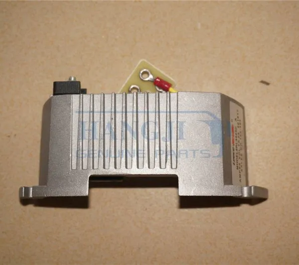 Hot Sale Good Quality Replacement Alternator Regulator 24V 8RL3023C Bus Parts photo-4