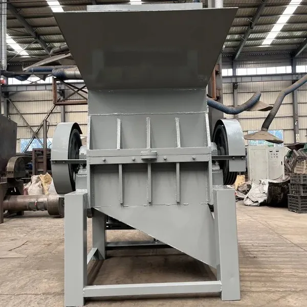 Fully Automatic PE PET Crusher Small Plastic Bottle Crusher Hard Plastic Crushing Equipment Professional Manufacturer photo-4