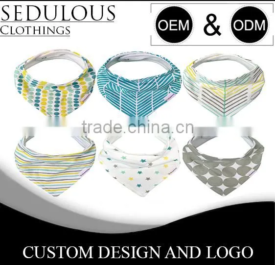 Hot Selling 33x30 cm 100% Organic Bandana Triangle Cotton Drool Baby Bibs