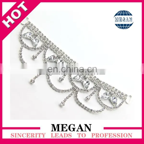 High Quality Rhinestone Connector With Sparkle Gems and Metal Base photo-2