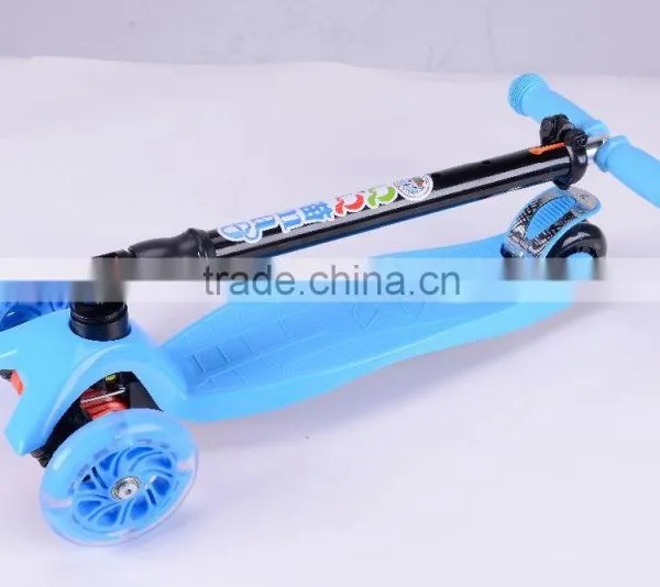2016 Newst Plastic Portable Price Scooter China photo-3