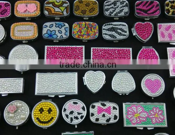 Bling Mirror Crystal Metal Bussiness Card Holder Pill Box Customized Design photo-4