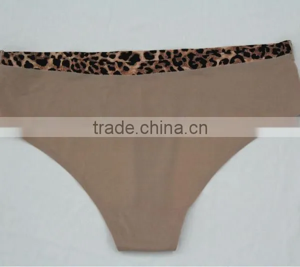 2014 Latest Design Seamless Bonded Thong Underwear Woman photo-4