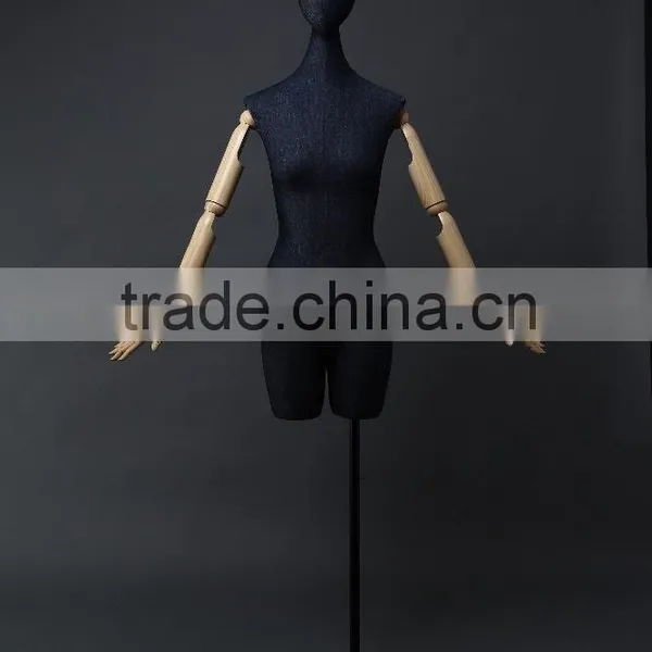 Woods Mannequin photo-6