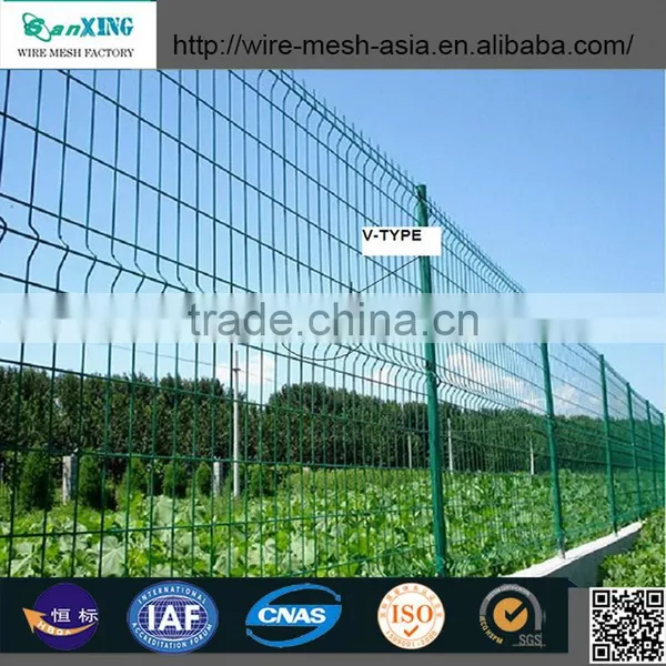 2017 Galvanized Temporary Fence Pvc Welded Wire Mesh Fence photo-3