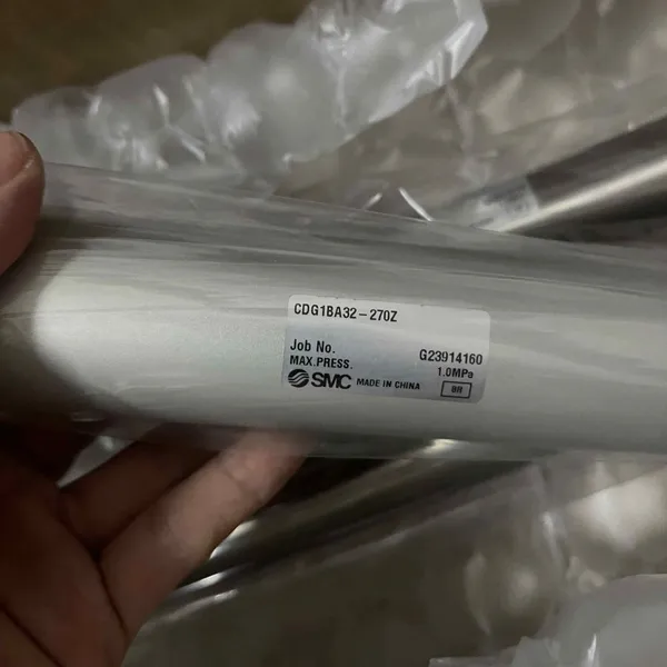 100% Original SMC Air Cylinder:Standard Type, Double Acting, Single Rod CDG1BA32-10Z Lightweight cylinder