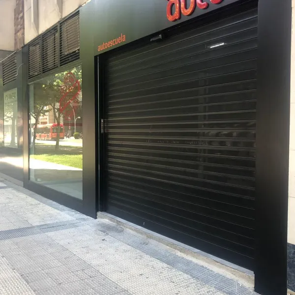 Sleek Industrial Roll-Up Doors – Modern Design Meets High-Performance Durability photo-4