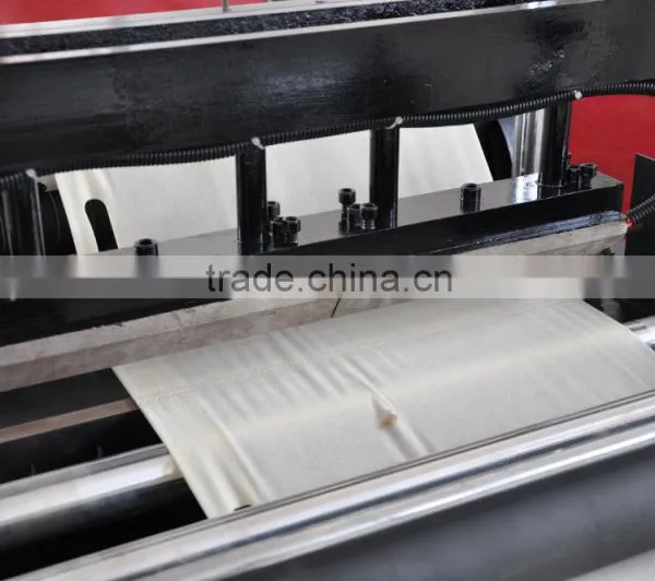 Hot Sale Flat Bag,soft Loop Handle Bag,D-cut Bag Multi-functional Non-woven Bag Making Machine photo-2