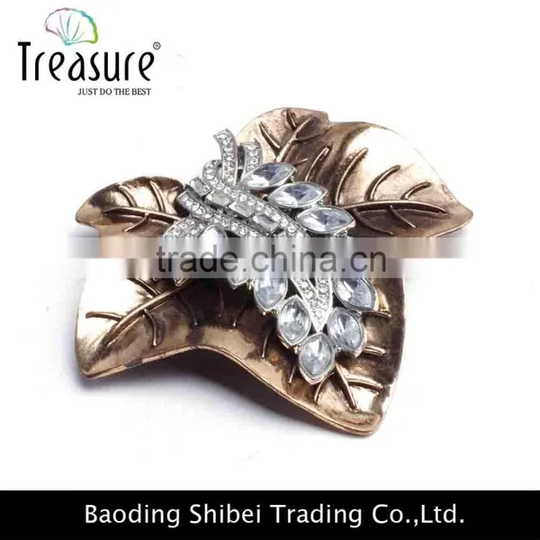 2015 Wholesale Fashion New Model Hot Selling Maple Shape Rhinestone Alloy Brooch photo-5