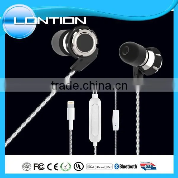 High Quality China Supply Wired Earphone With Mic by MFi Manufacutury photo-3