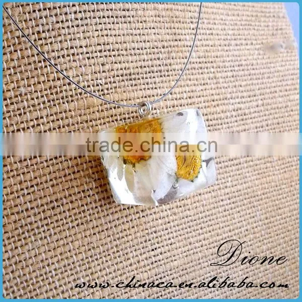 2015 Round 14mm /20mm/25mm Real Dried Flower Resin Cabochon Pendant photo-5