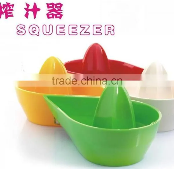 plastic citrus orange lemon squeezers