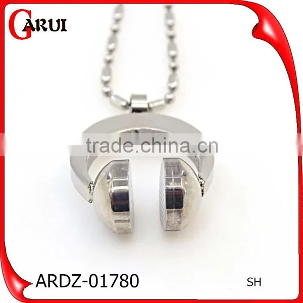 Direct Wholesale Costume Jewelry China Earphone Style Pendant for Necklace photo-2
