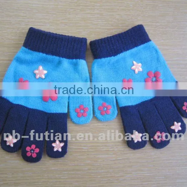 Girls Rubber Print Gloves