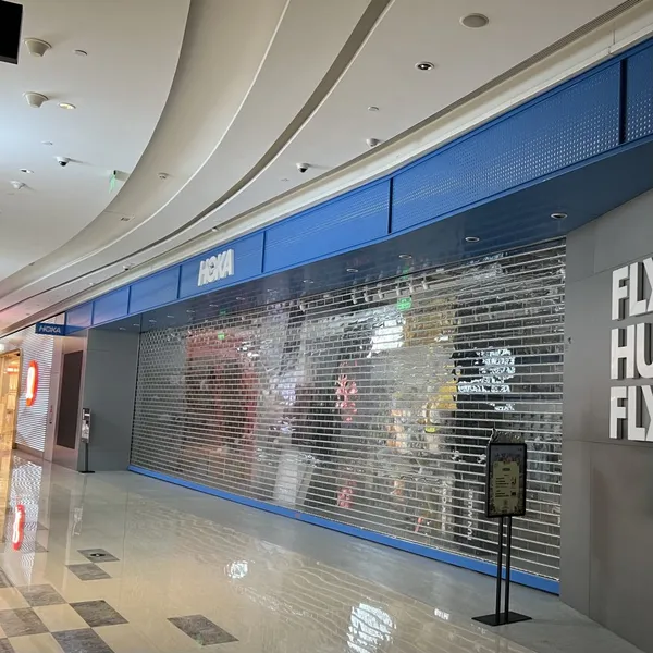 Commercial Transparent PVC Roll-Up Door | Crystal Clear Visibility for Retail Stores photo-2