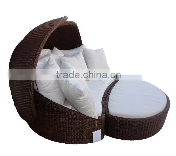 Rattan Outdoor Garden Daybed photo-2