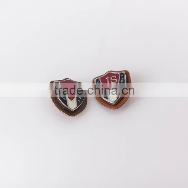 Embroidered Hats Patches pu Patches With Metal Epoxy Logo photo-2
