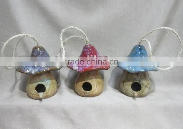 decorative Garden painted Ceramic hanging bird house