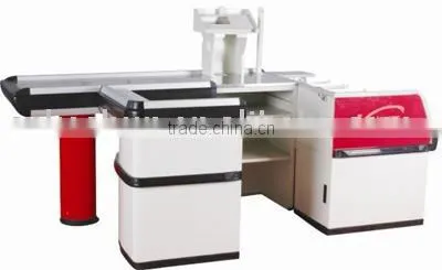 Checkout Counter With Conveyor Belt