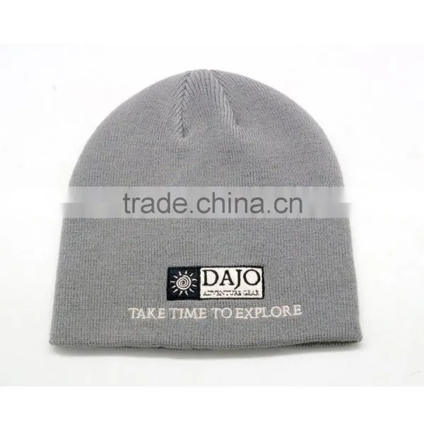 Plain Gray Custom Knitted Beanie Hat With Woven Label Logo