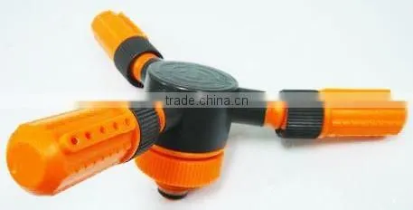 3-Arm Plastic Sprinkler With Heart Shape Base For Lawn photo-3