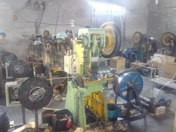 Aluminum Continuous Clip Making Equipment photo-3