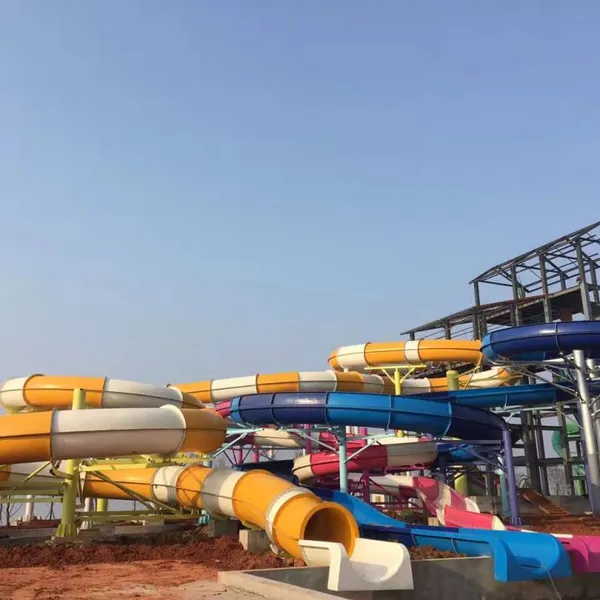 Guangzhou Water Park Equipment Source Manufacturers High-speed Combined Water Slide Large-scale Water Park Equipment Manufacturing photo-4