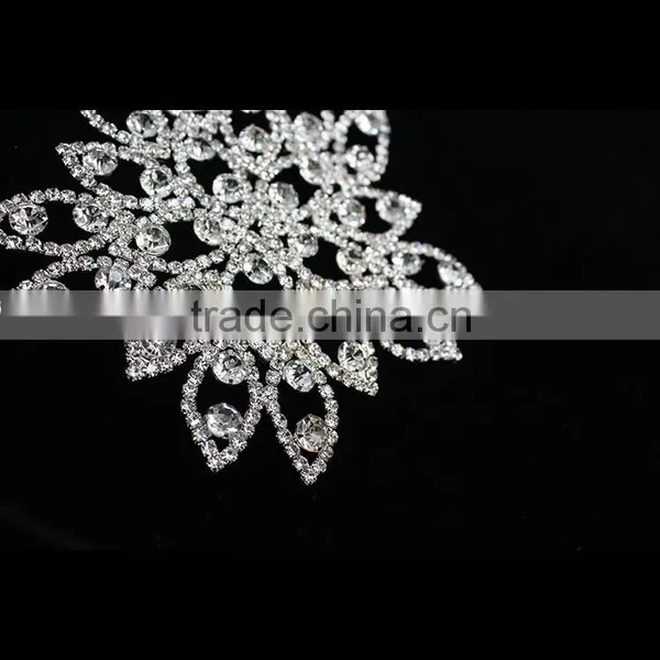 2015 Wholesale Flower Crystal Appliques for Wedding Dress photo-2