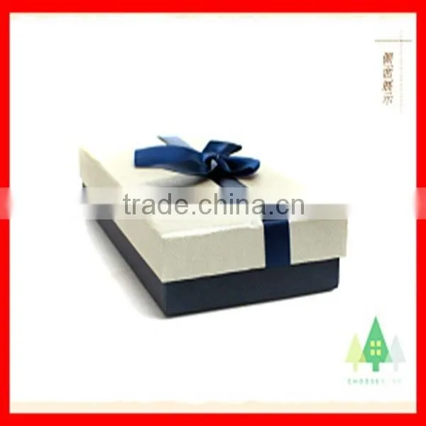 Elaborate Several Kinds of Pretty Design Scarf Gift Packaging Box With Bow photo-3