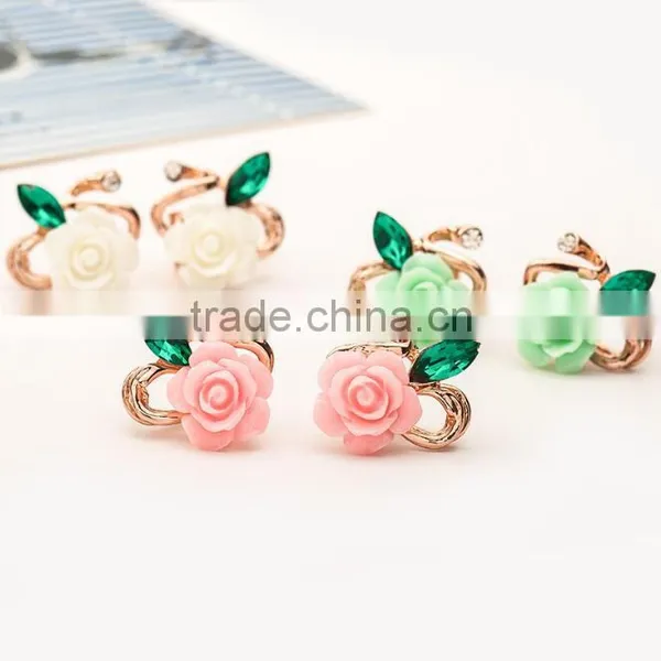 Zm53245a Korean Model Stock Jewelry Earrings Moq 10 Pieces Flower Shape Earrings photo-4
