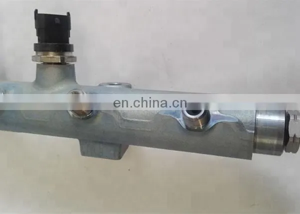 ISLE Engine Diesel Fuel Rail 3963815 / 0445226025 photo-3